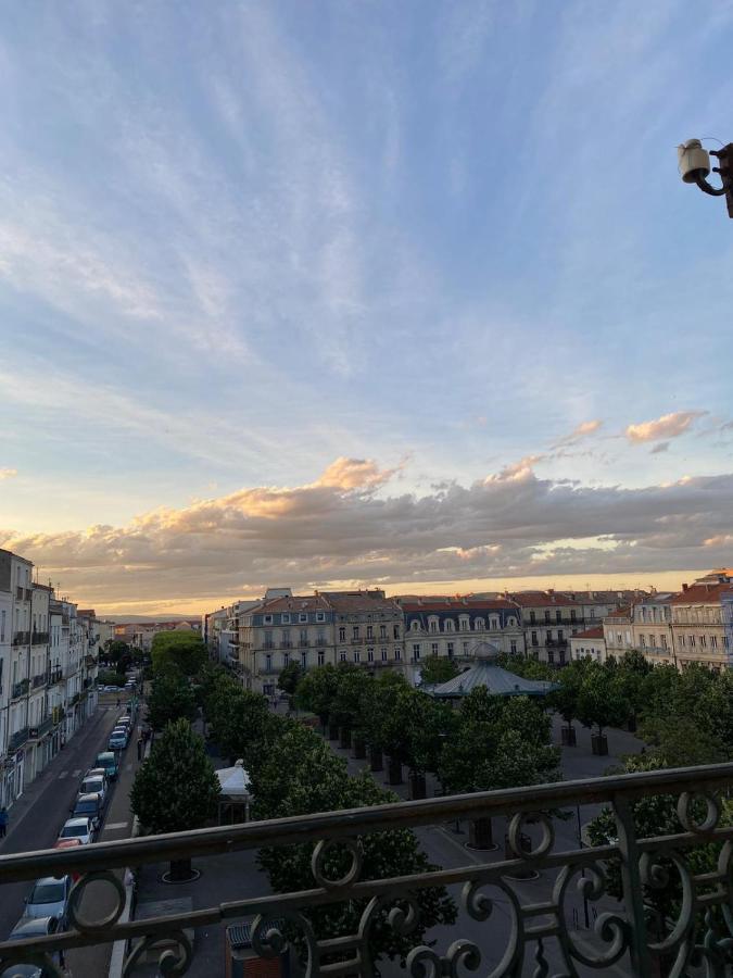 Grand Appartement Au Coeur De Sete Bagian luar foto