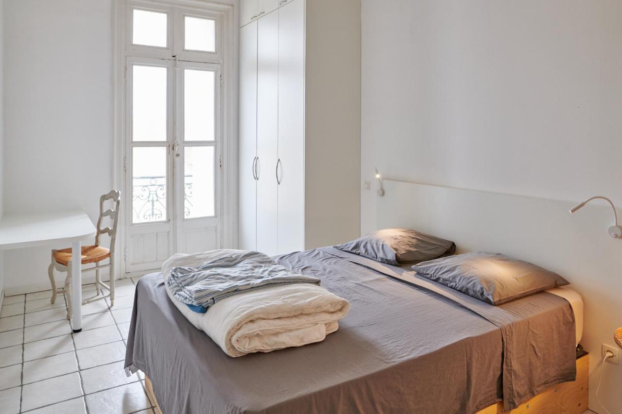 Grand Appartement Au Coeur De Sete Bagian luar foto