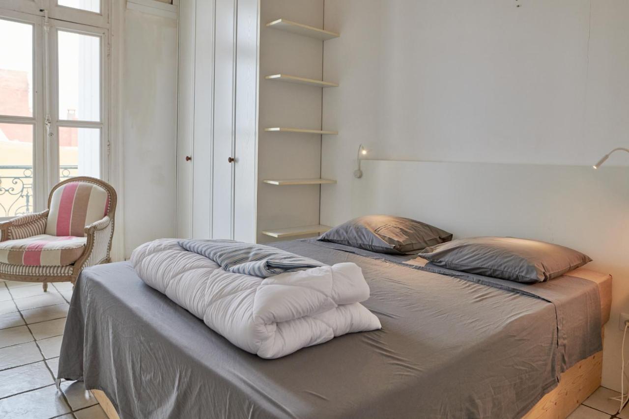 Grand Appartement Au Coeur De Sete Bagian luar foto