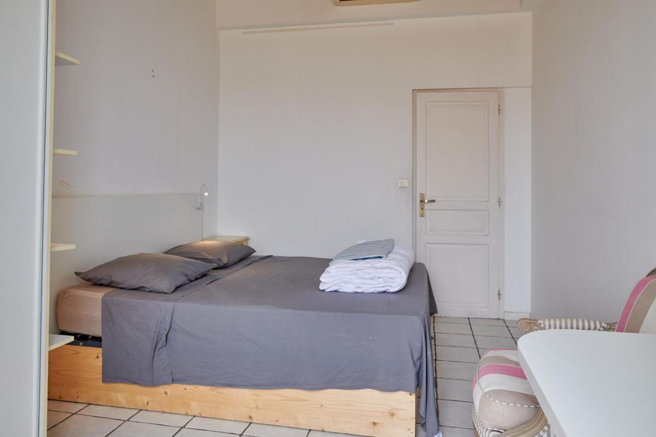 Grand Appartement Au Coeur De Sete Bagian luar foto